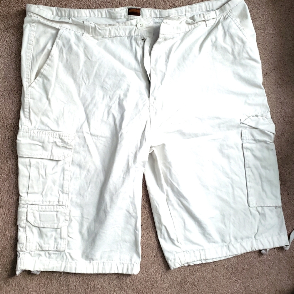 Used Men's Ministry of Fashion Shorts Size 42